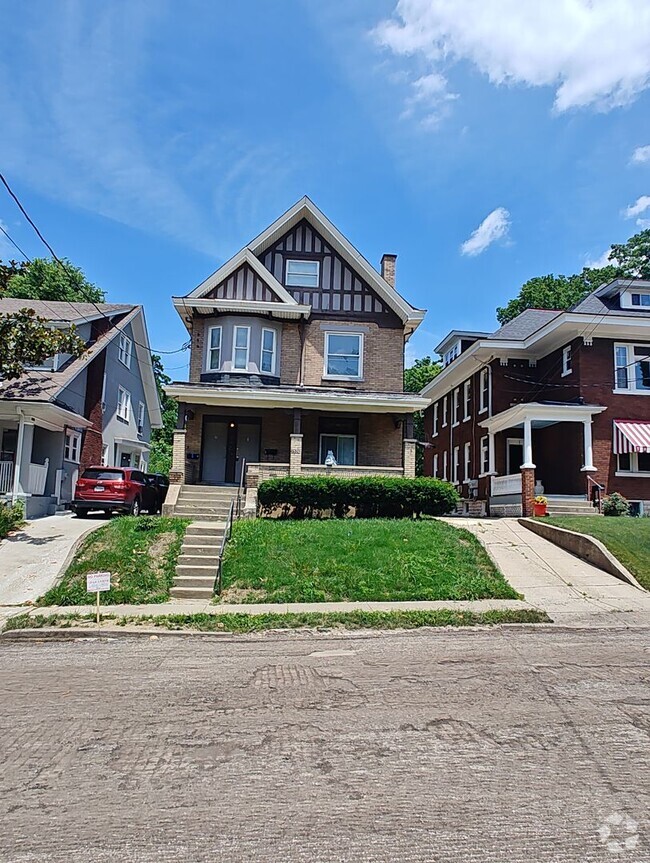 Building Photo - 1526 Dixmont Ave Unit 1526 - 2 Dixmont Rental