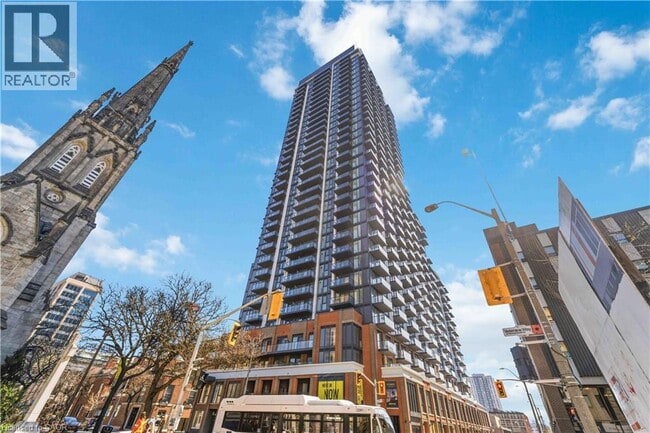 Photo - 75 James St S Unit 1025