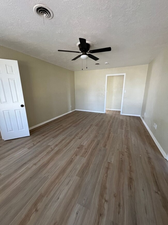 Photo - 4 bed 1.5 Bath