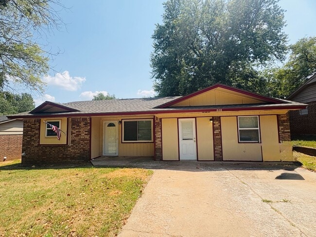 Photo - 808 Catherine Dr