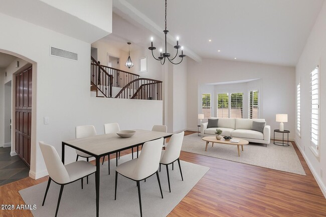 Photo - 5513 E Grovers Ave