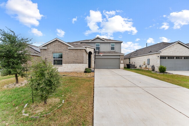 Photo - 129 Escondido Cir