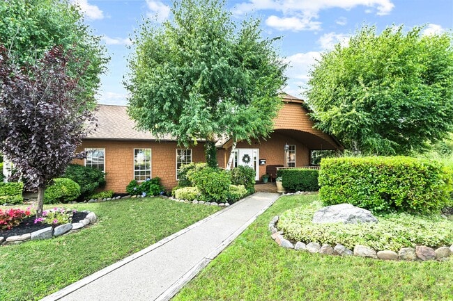 Photo - Two Bedroom Classic Style Apartment on the... Unit 806
