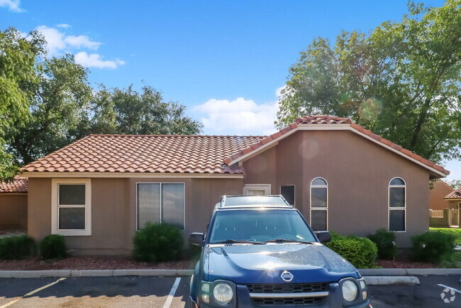 Building Photo - 7040 W Olive Ave Rental