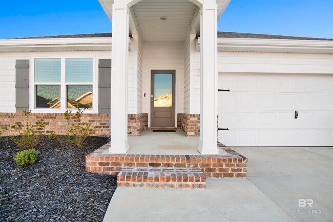 Photo - 32038 Lyon Rd