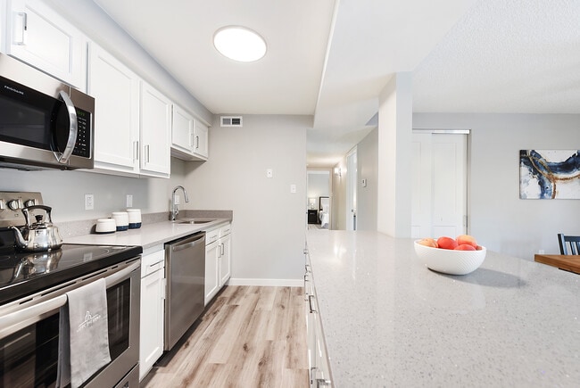 Oakwood Park Apartments