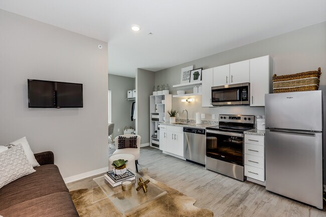 Seventeenth Apartments