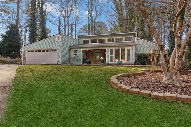 Building Photo - 2238 N River Trail