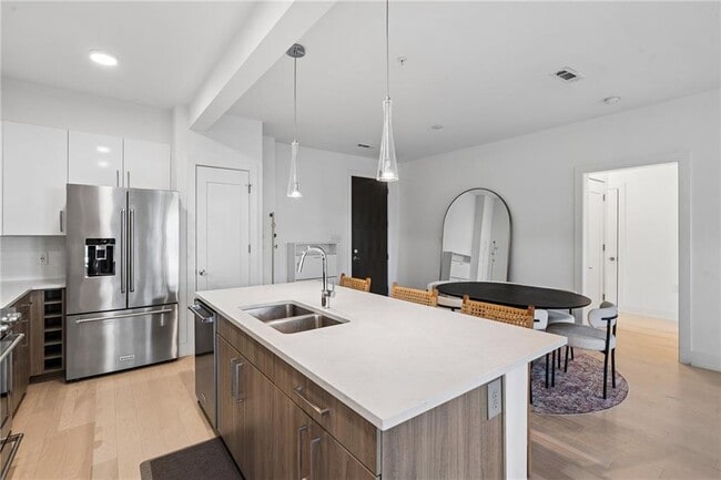 Photo - 775 Juniper St NE Unit 319
