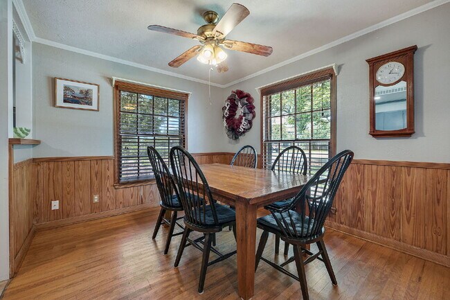 Photo - 1030 Walton Dr