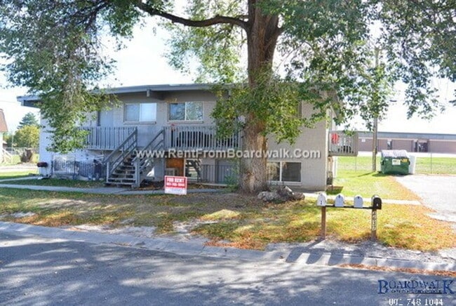 Building Photo - 4637 Harman Dr Unit 2