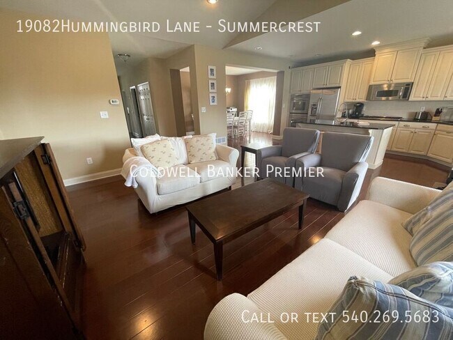 19082Hummingbird Lane-Summercrest