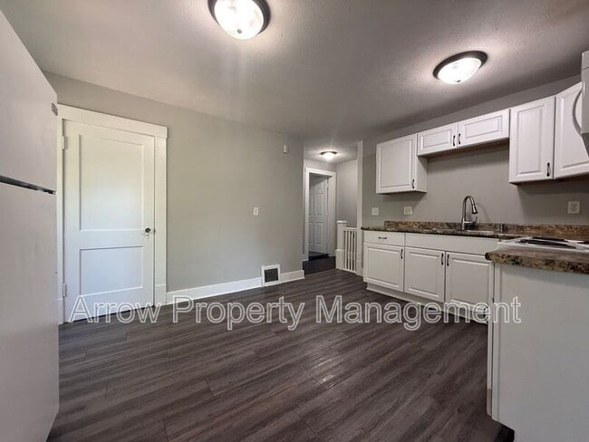 Photo - 2800 P St Unit 5