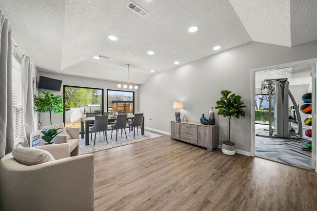 Leasing Office