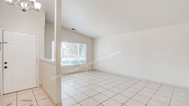 Photo - 1420 Garrett Ct