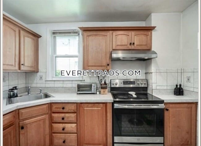 Photo - 121 Hancock St Unit 1