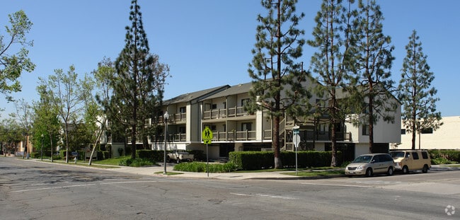 Photo - Heninger Village Apartments