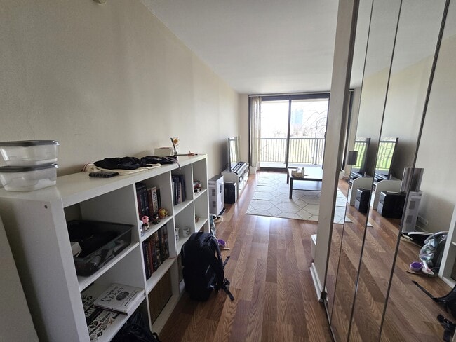 Photo - 3021 S Michigan Ave Unit 310