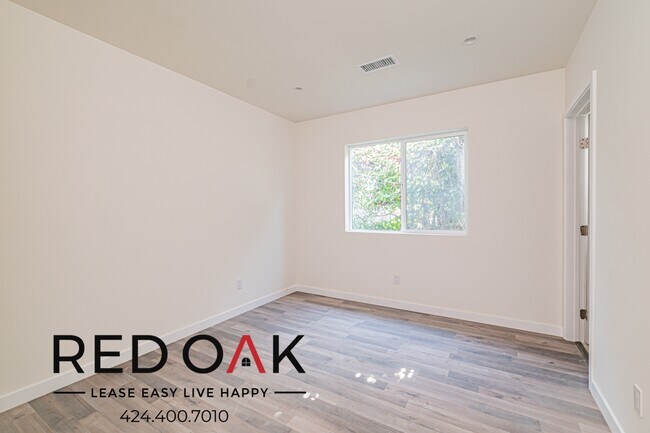 Photo - 1028 W 110th St Unidad 5