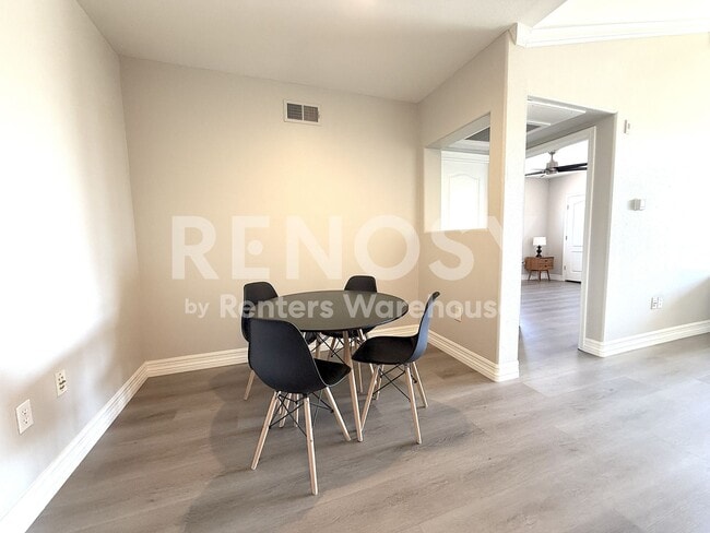Photo - 2134 E Broadway Rd Unidad 3052