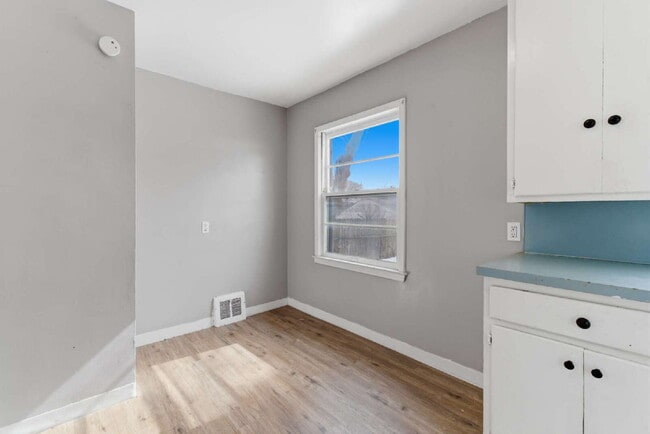 Photo - Comfortable & Convenient 2BR Living