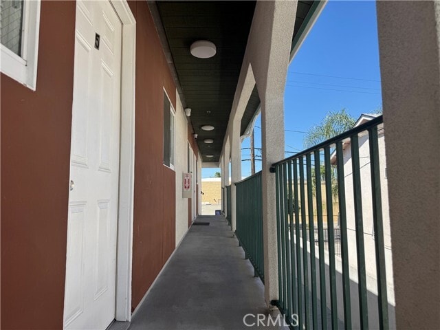 Photo - 7228 Independence Ave Unidad 03