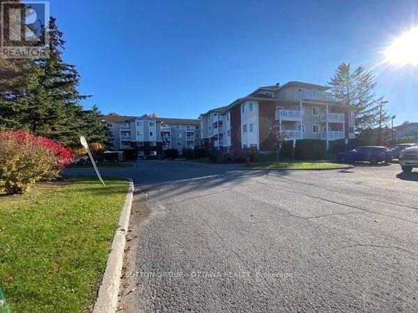 Photo - 268 Lorry Greenberg Dr Unité 5