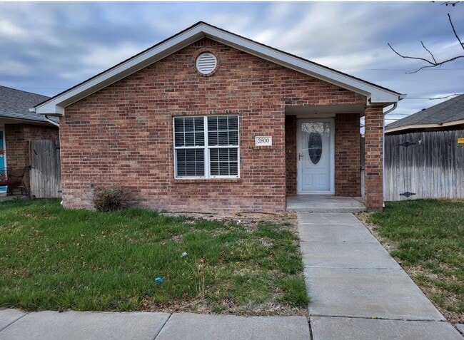 Building Photo - 2800 Steve's Way Unit 2800