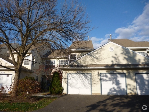 Building Photo - 1804 Sterling Rd Rental