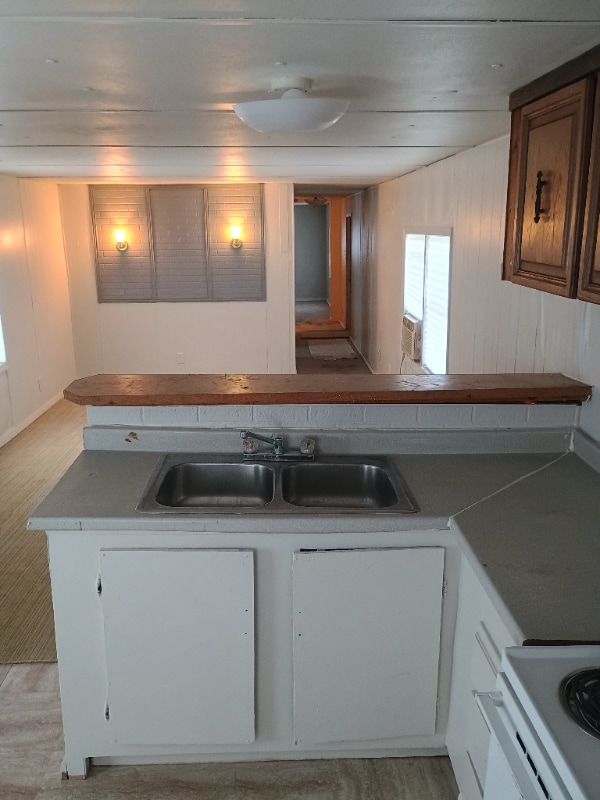 Photo - 129 SE Camelot Loop