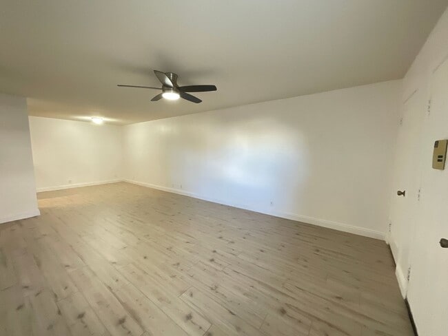 Photo - Pier Pointe: Lower 1 Bedroom 1 Bath Condo