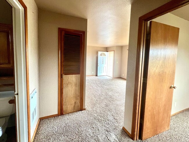 Photo - Cozy 2 Bedroom Home with Backyard & Garage