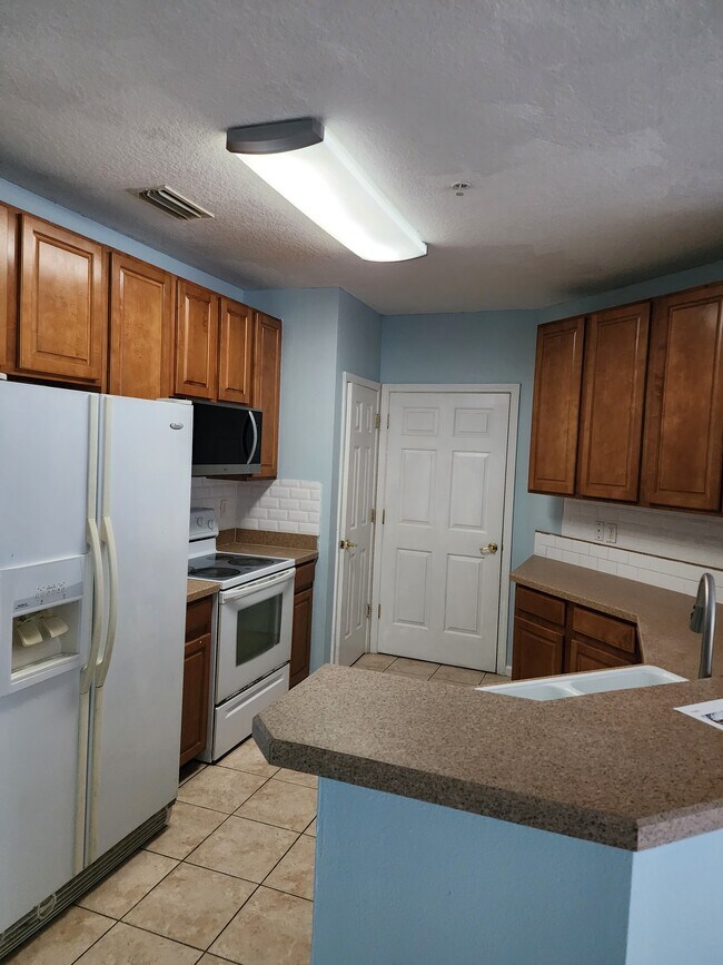 Photo - 785 Oakleaf Plantation Pky Unidad 111