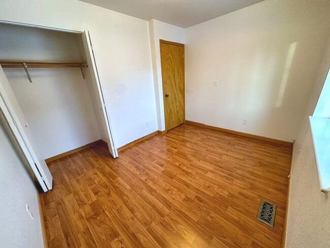 Photo - South Anchorage Home with Fenced in Yard & In Unit Laundry