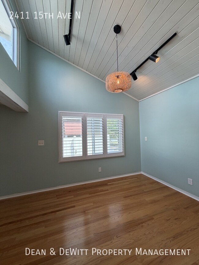 Photo - 3 Bed/2 Bath