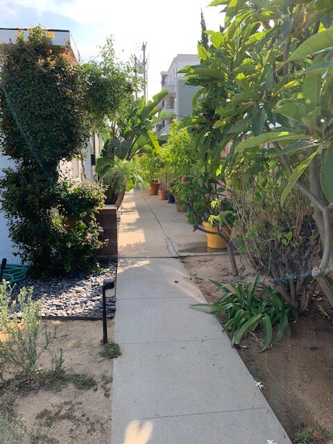 Photo - 1631 Brockton Ave Unit 1633