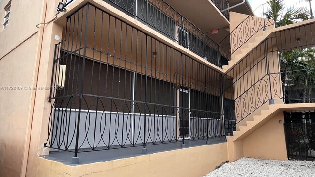 Photo - 1500 NE 127th St Condominio Unidad 115