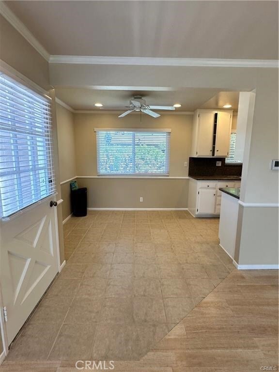 Photo - 372 E 20th St Unidad C