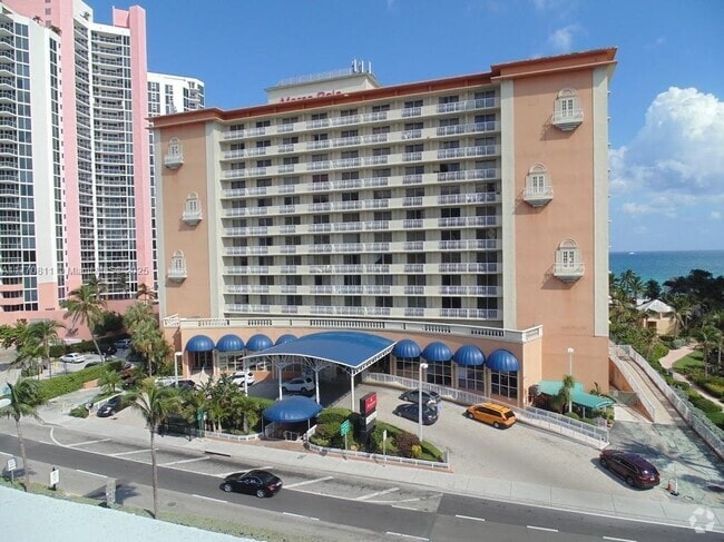Building Photo - 19201 Collins Ave Unit 628 Rental