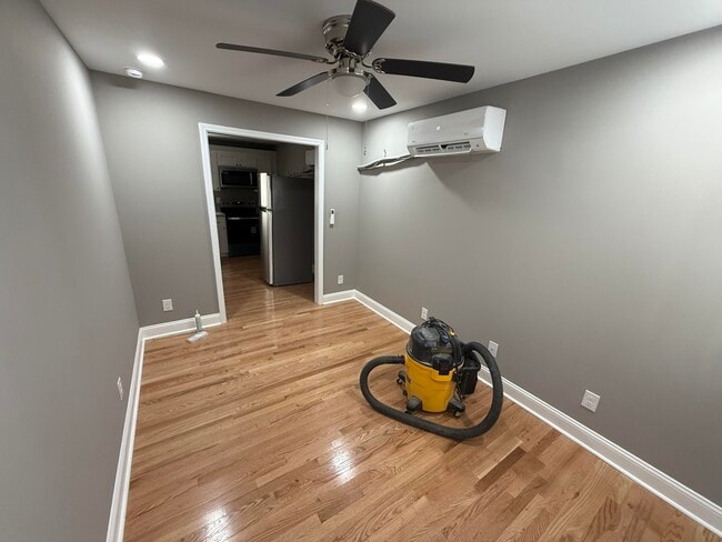 Photo - 402 Gunn St Unit 103