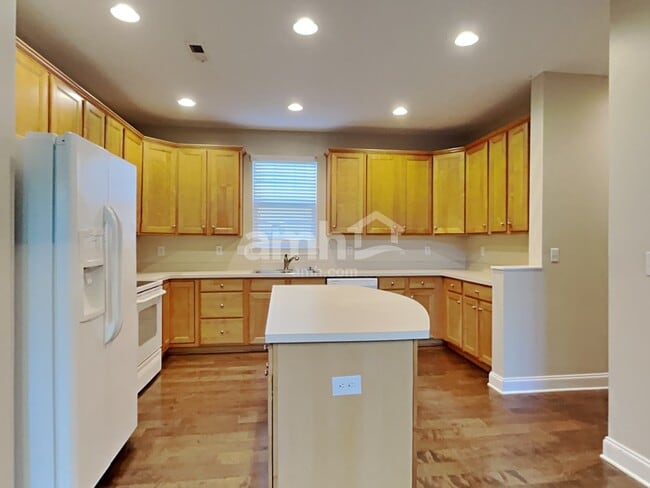 Photo - 15701 Seafield Ln