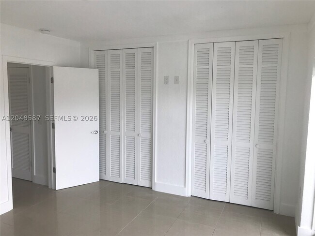 Photo - 2185 NE 123rd St Unit 203
