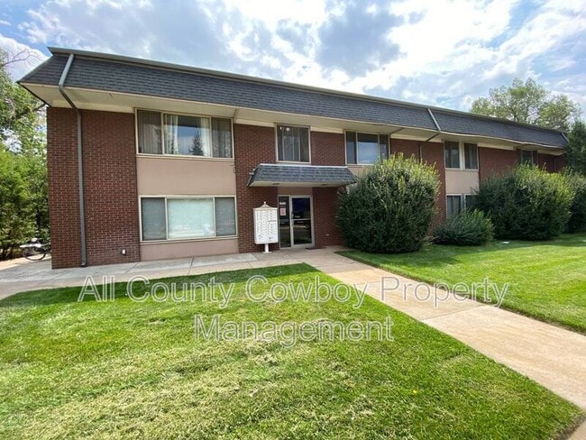 Building Photo - 1516 Grand Ave Unit Apt 101
