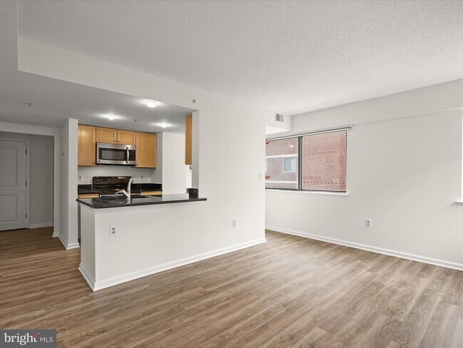 Photo - 1225 13th St NW Unidad 407