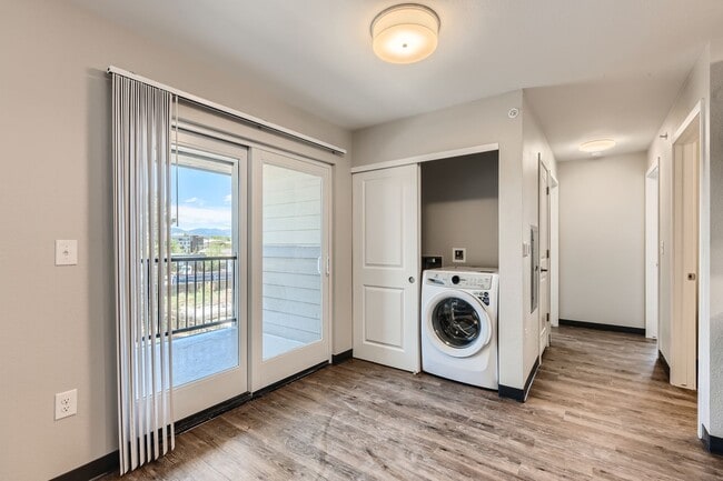 Photo - 2-bedroom / 2-bath modern living apartment near Sloan's Lake Unidad A203