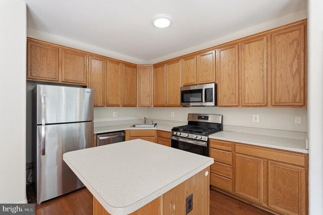 Photo - 8727 Chorley Way