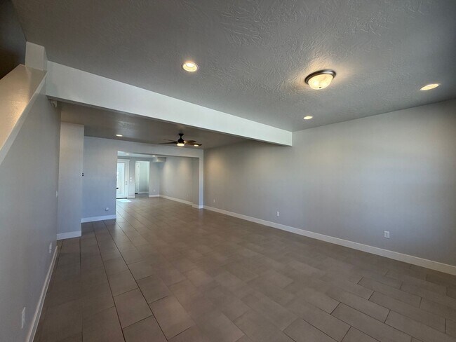 644 Rosa Ln