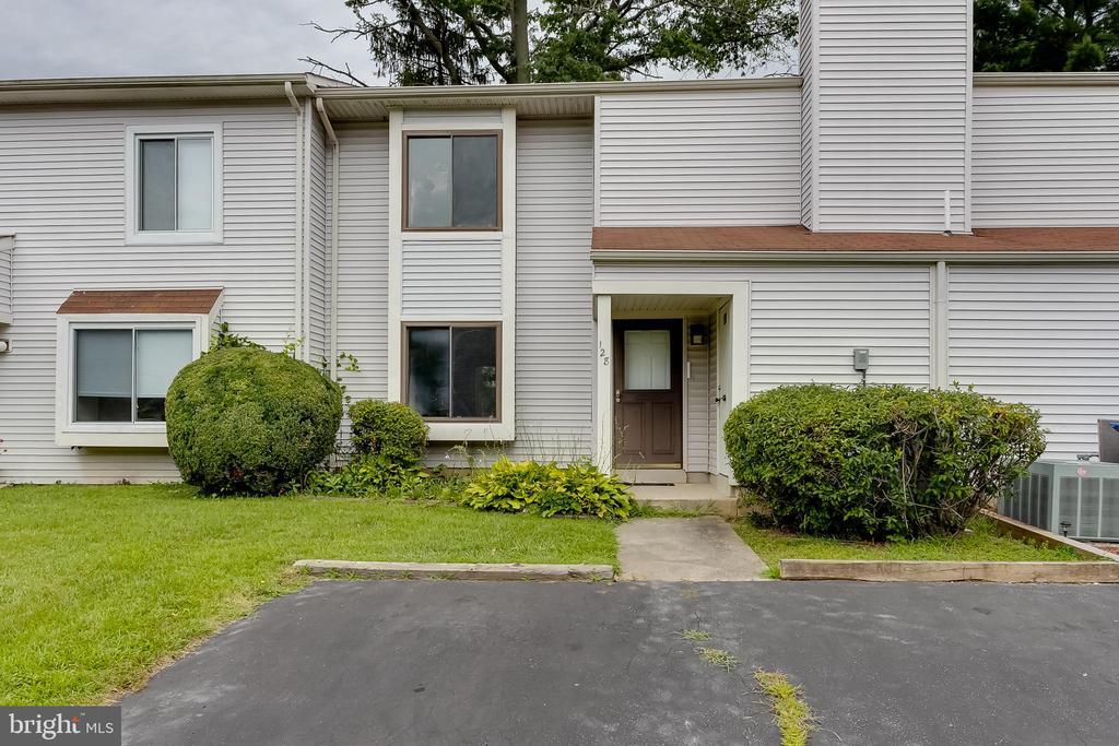 Photo - 128 Briar Ct Townhome