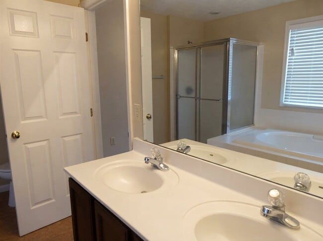 Photo - 13861 Carlstead Dr NW