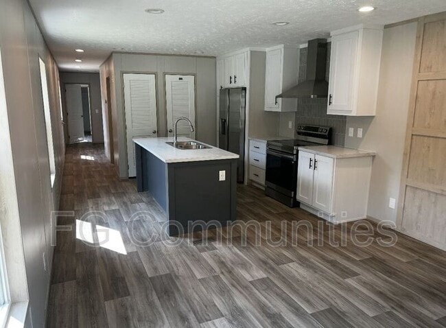 Photo - 2844 Maple Ave